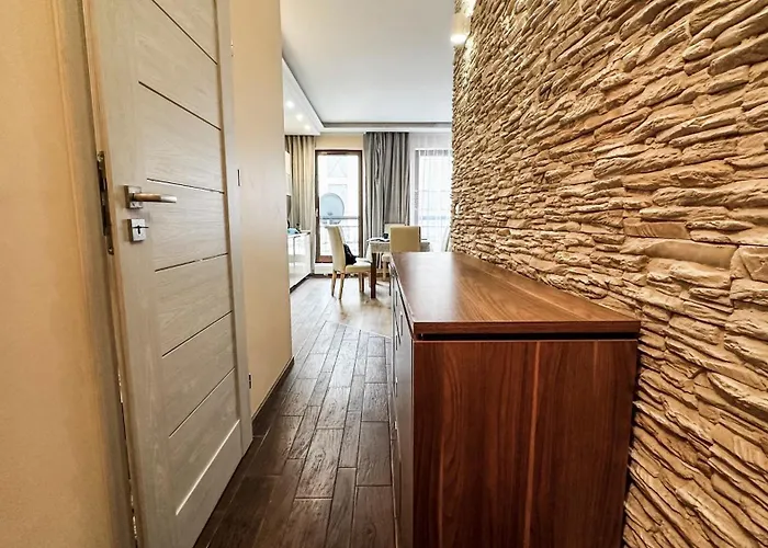 Daire Anchor Old Town Marina